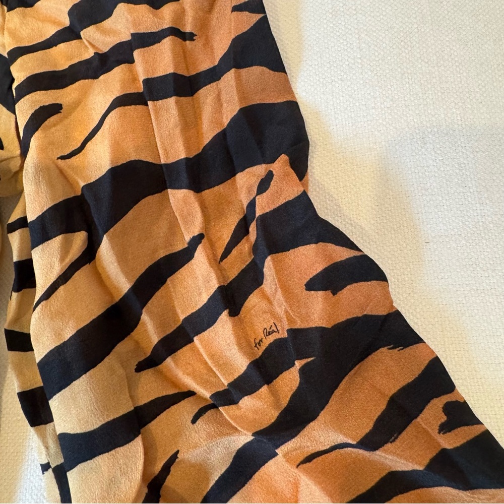 Realisation Par Kaia Silk Top in Tiger - Picture 5 of 10